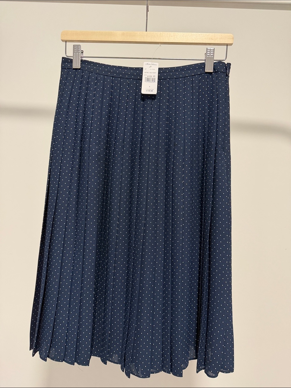 New!! Brooks Brothers Navy Polka Dot Pleated Midi Skirt Size 4
